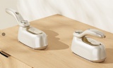 Handheld garment steamer